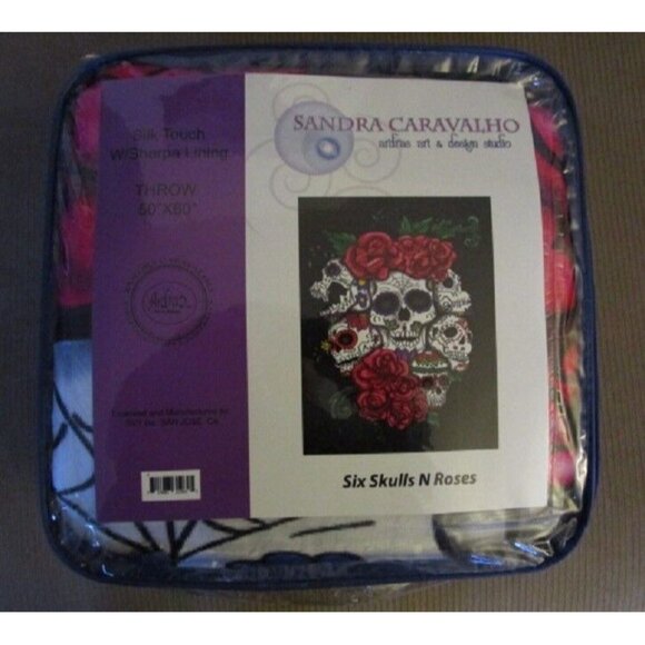New Six Skulls & Roses Plush Throw Gift Blanket Sherpa Ardras Day of the Dead - Picture 5 of 5